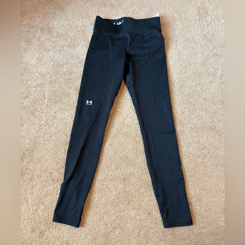 Under Armour Women’s Black Running Tights for Cold Weather